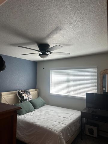 1172 Spruce Tree Cir, Sacramento, CA 95831