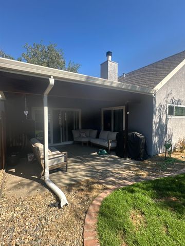 1172 Spruce Tree Cir, Sacramento, CA 95831