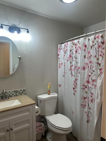 1172 Spruce Tree Cir, Sacramento, CA 95831