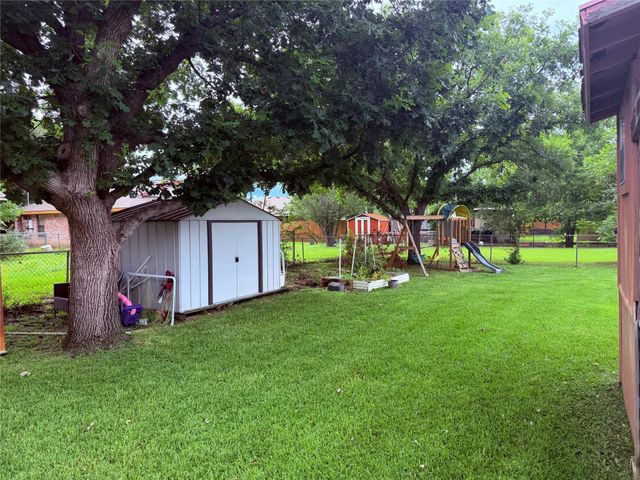 2204 Winchester DR, Georgetown, TX 78626