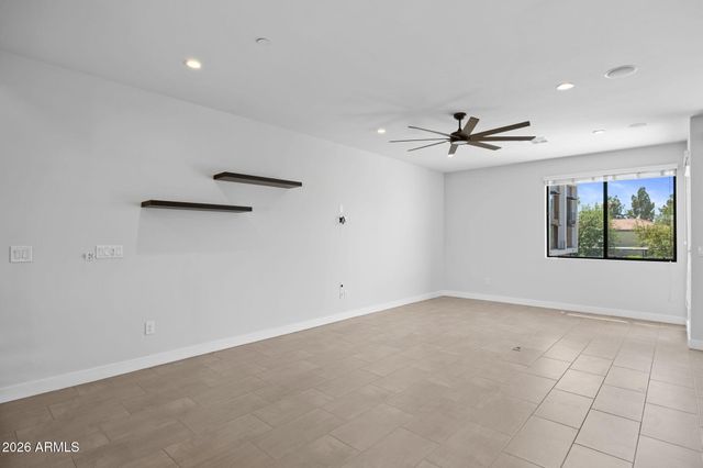 3233 N 70TH Street 1023, Scottsdale, AZ 85251