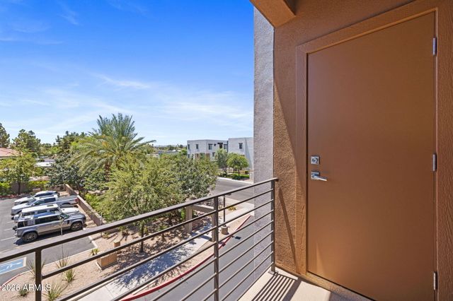 3233 N 70TH Street 1023, Scottsdale, AZ 85251