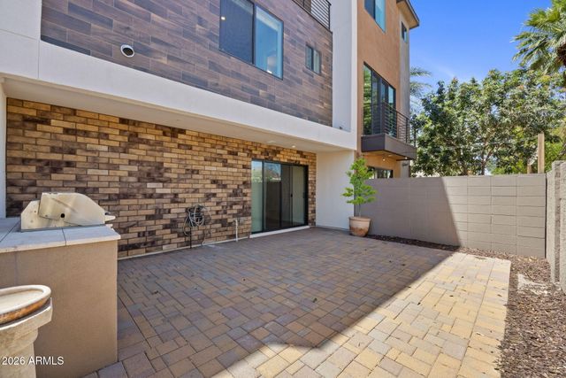 3233 N 70TH Street 1023, Scottsdale, AZ 85251
