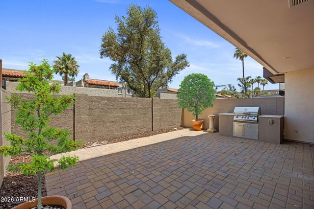 3233 N 70TH Street 1023, Scottsdale, AZ 85251