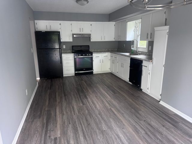 8148 Toledo Avenue N, Brooklyn Park, MN 55443