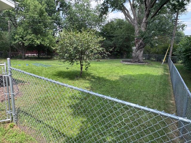 8148 Toledo Avenue N, Brooklyn Park, MN 55443
