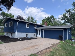 8148 Toledo Avenue N, Brooklyn Park, MN 55443