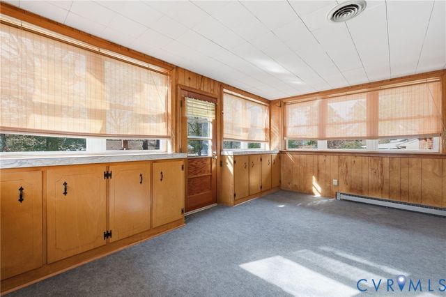 1657 Forest Glenn Cir, Chester, VA 23836