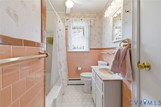 1657 Forest Glenn Cir, Chester, VA 23836