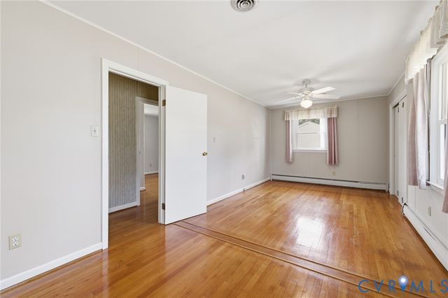 1657 Forest Glenn Cir, Chester, VA 23836