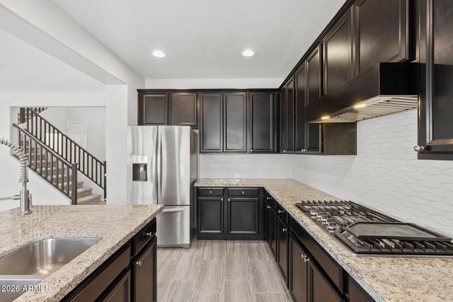 130 N BAY Drive, Gilbert, AZ 85233