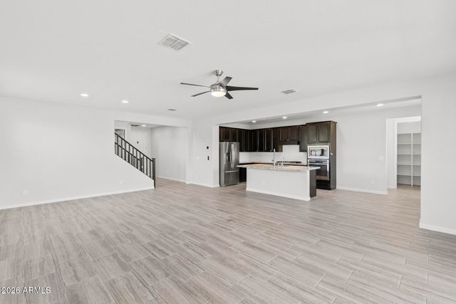 130 N BAY Drive, Gilbert, AZ 85233