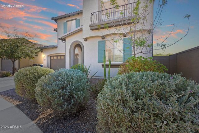 130 N BAY Drive, Gilbert, AZ 85233
