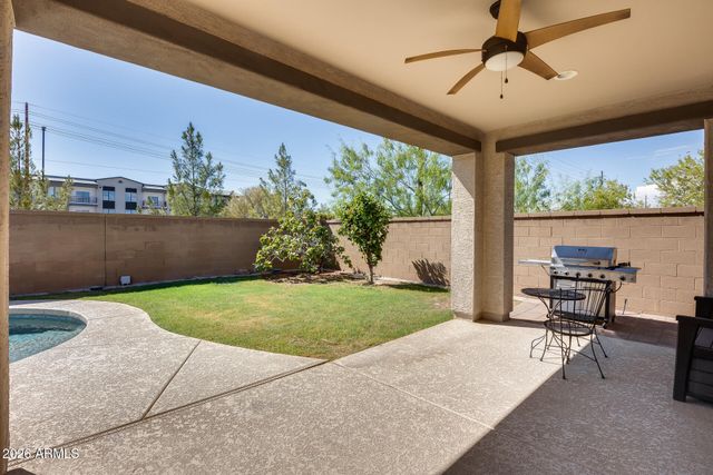 130 N BAY Drive, Gilbert, AZ 85233