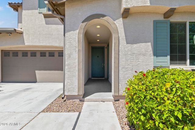 130 N BAY Drive, Gilbert, AZ 85233