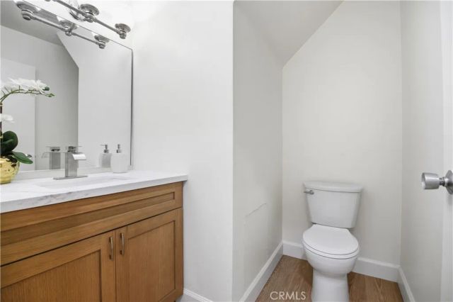 3023 Berkeley 1, Los Angeles, CA 90026