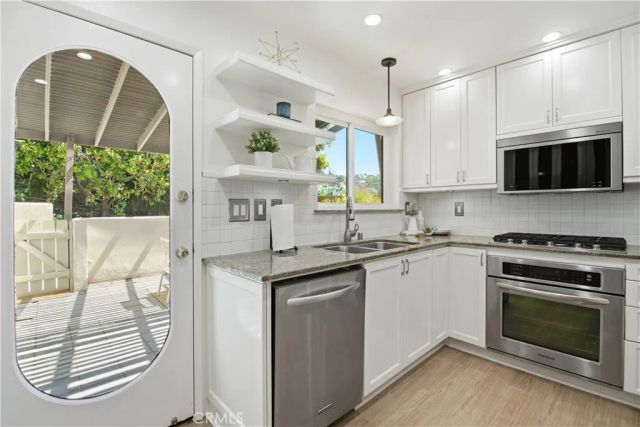 3023 Berkeley 1, Los Angeles, CA 90026