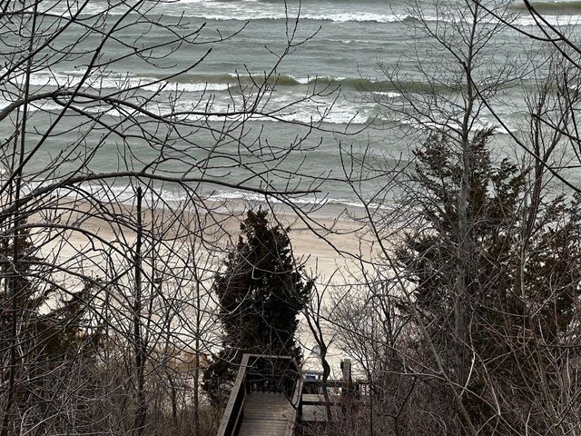Maple Street, South Haven, MI 49090
