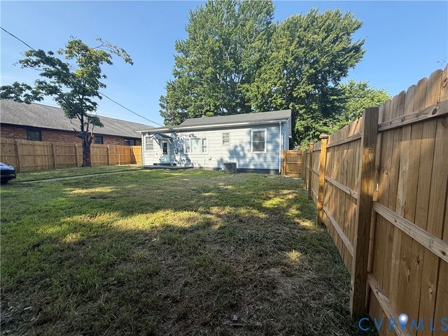 507 N 6th Ave, Hopewell, VA 23860