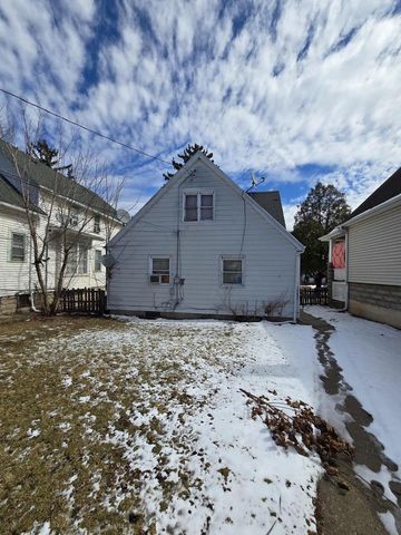 4951 N 37th STREET, Milwaukee, WI 53209
