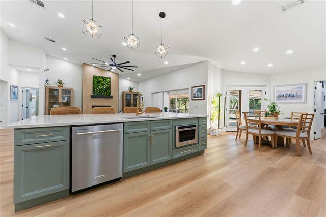 1360 SAGO COURT, Dunedin, FL 34698