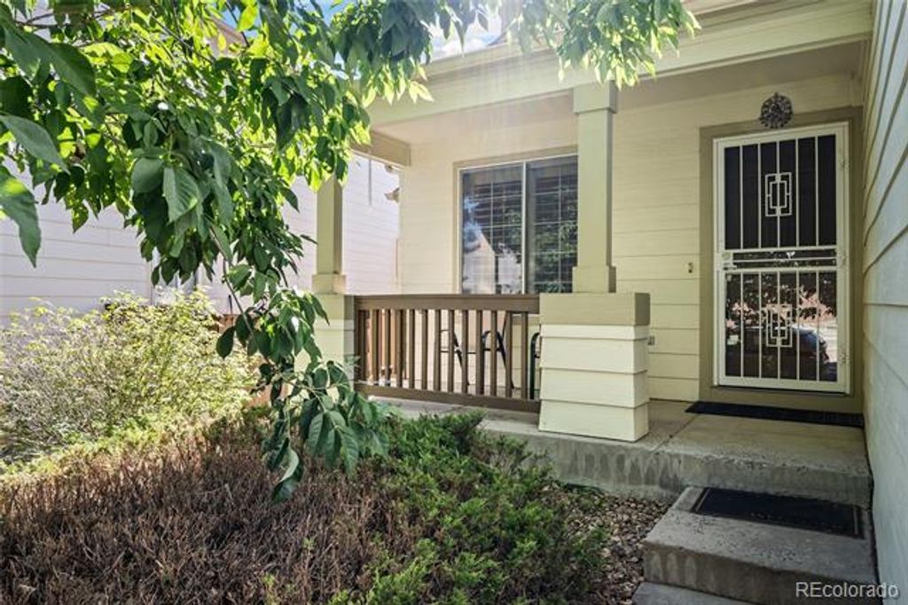 Image 2 of property listing at 9568 Wangaratta Court, Highlands Ranch, CO 80130