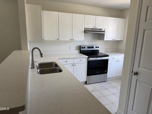 5742 Osprey Cove Drive, Raleigh, NC 27604