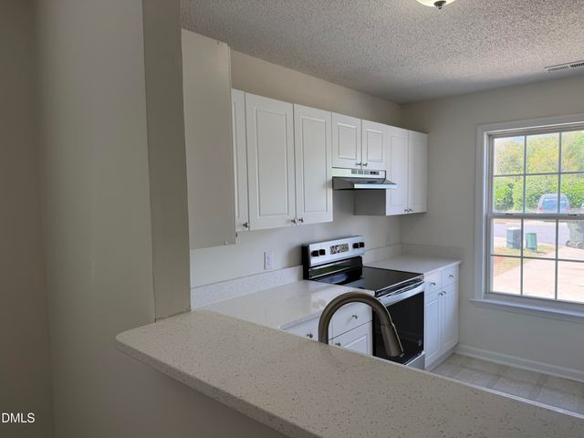 5742 Osprey Cove Drive, Raleigh, NC 27604