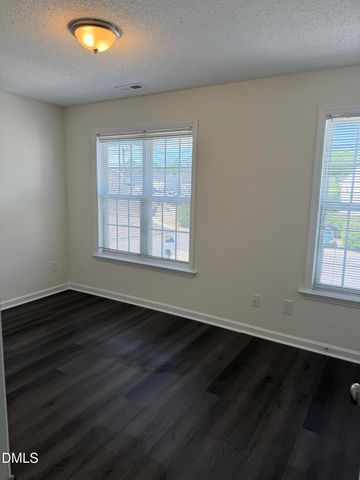 5742 Osprey Cove Drive, Raleigh, NC 27604