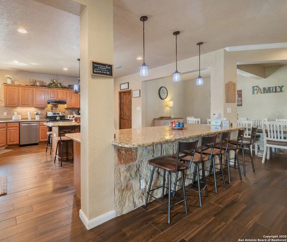 617 State Highway 123 N, Stockdale, TX 78160