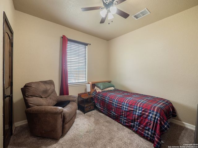 617 State Highway 123 N, Stockdale, TX 78160