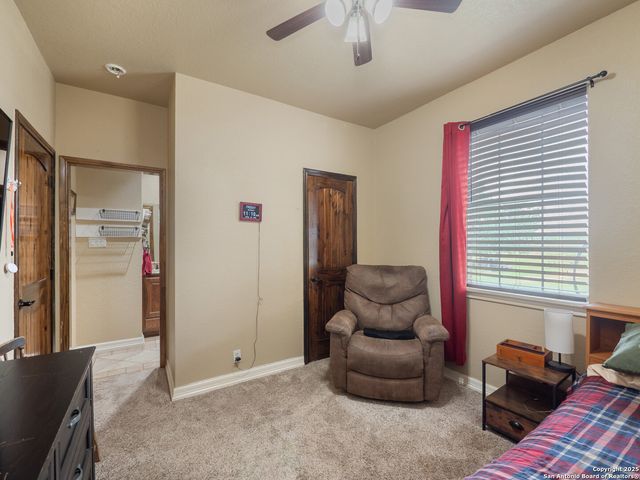 617 State Highway 123 N, Stockdale, TX 78160