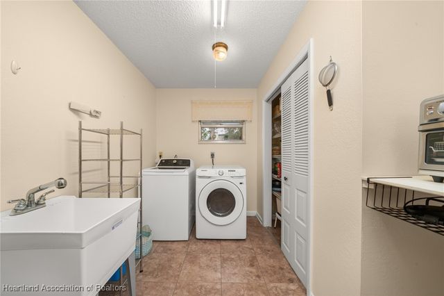 316 Fox Ridge Road, Lake Placid, FL 33852