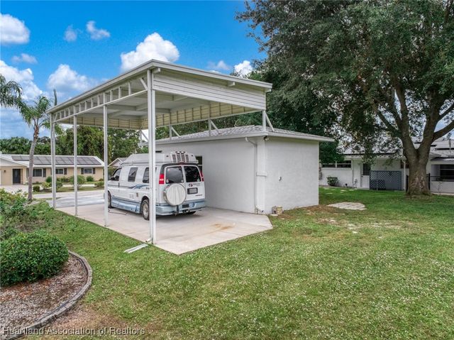 316 Fox Ridge Road, Lake Placid, FL 33852