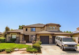 569 Inverlochy Dr, Fallbrook, CA 92028