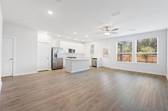 8126 Brocken Street, Pearland, TX 77584