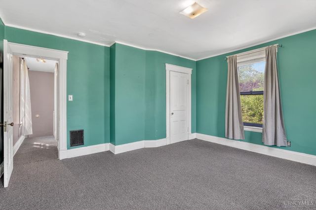 301 Central Avenue, Lockland, OH 45215