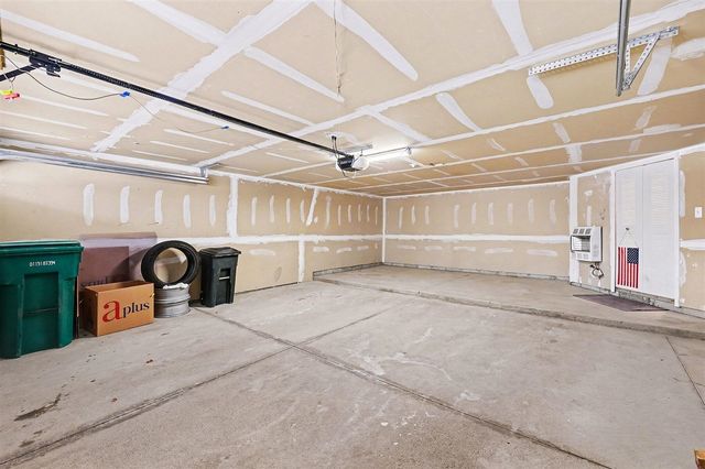 56607 Long Island Drive, Utica, MI 48316