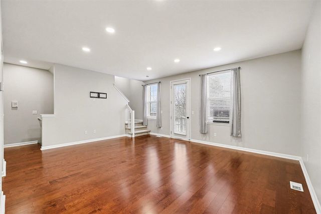 56607 Long Island Drive, Utica, MI 48316