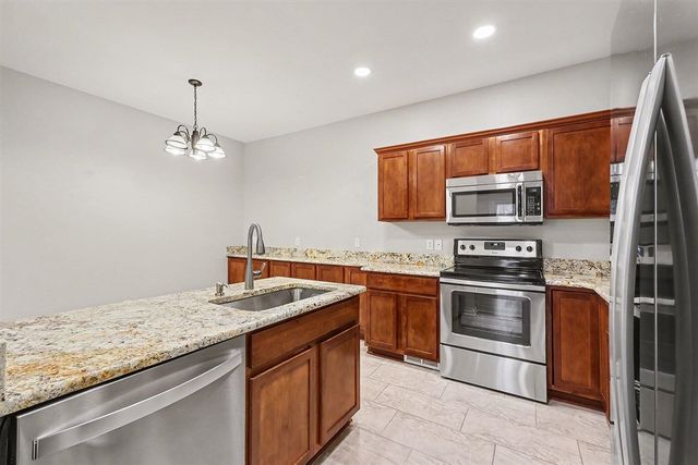 56607 Long Island Drive, Utica, MI 48316