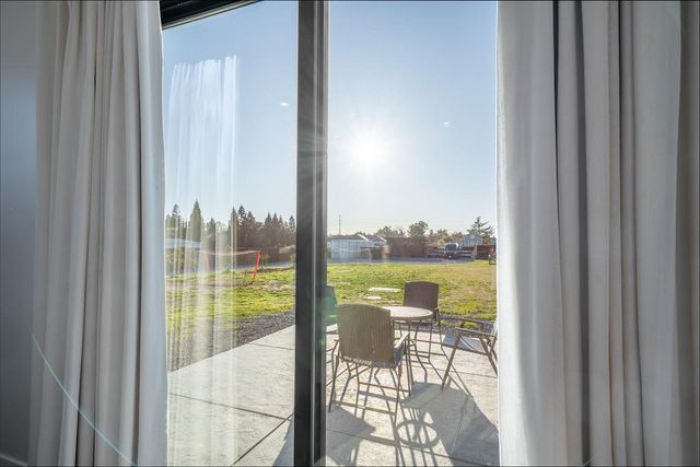 3285 Baseline Rd, Roseville, CA 95747