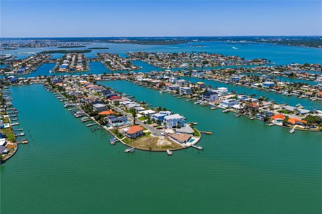 11050 5TH STREET E, Treasure Island, FL 33706