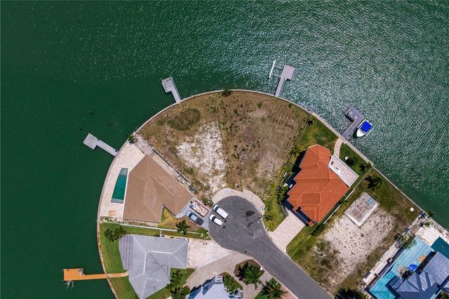 11050 5TH STREET E, Treasure Island, FL 33706