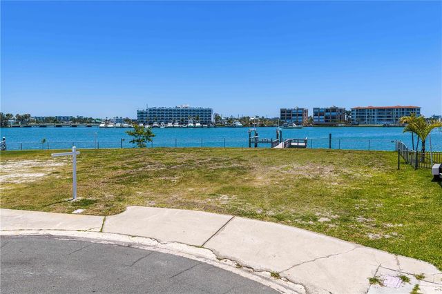 11050 5TH STREET E, Treasure Island, FL 33706