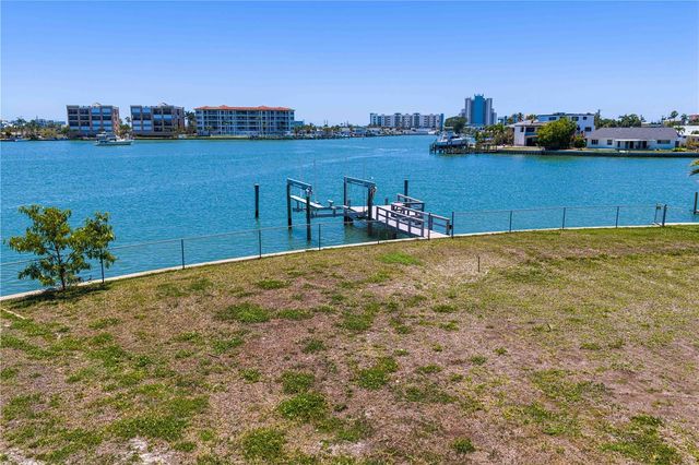 11050 5TH STREET E, Treasure Island, FL 33706
