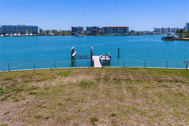 11050 5TH STREET E, Treasure Island, FL 33706