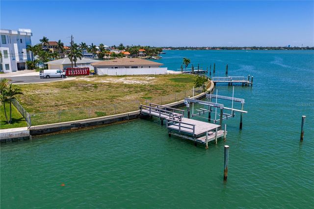11050 5TH STREET E, Treasure Island, FL 33706