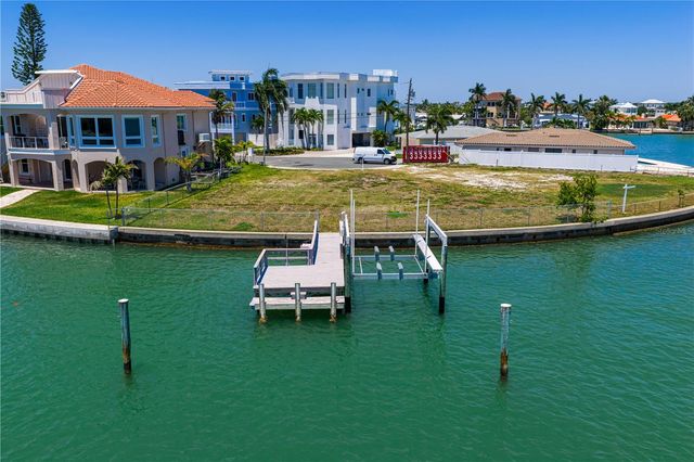 11050 5TH STREET E, Treasure Island, FL 33706