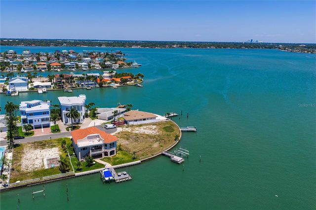 11050 5TH STREET E, Treasure Island, FL 33706