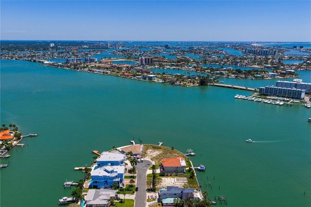 11050 5TH STREET E, Treasure Island, FL 33706